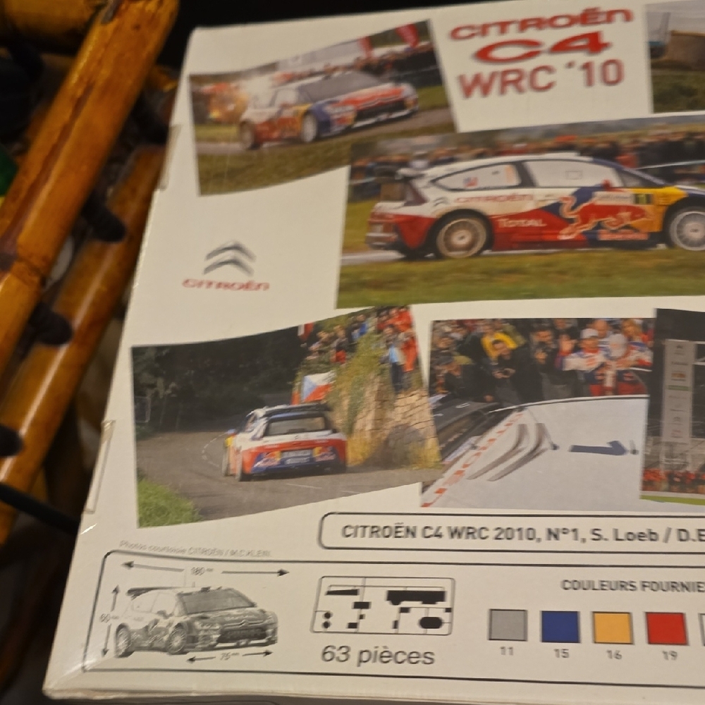 Red and Blue Racing Car Toy - Picture 5 of 16